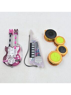 MGA LOL Surprise OMG Doll Remix Rock Band Instruments Guitar Drums Keytar